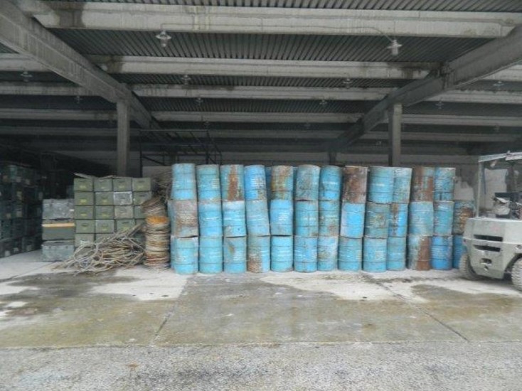 Eighty eight (88) bags of napalm powder and one (1) bag containing waste material were packed and moved to Batajnica